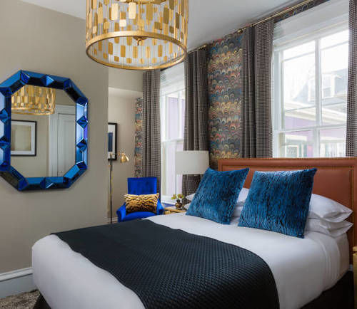 Gilded Hotel