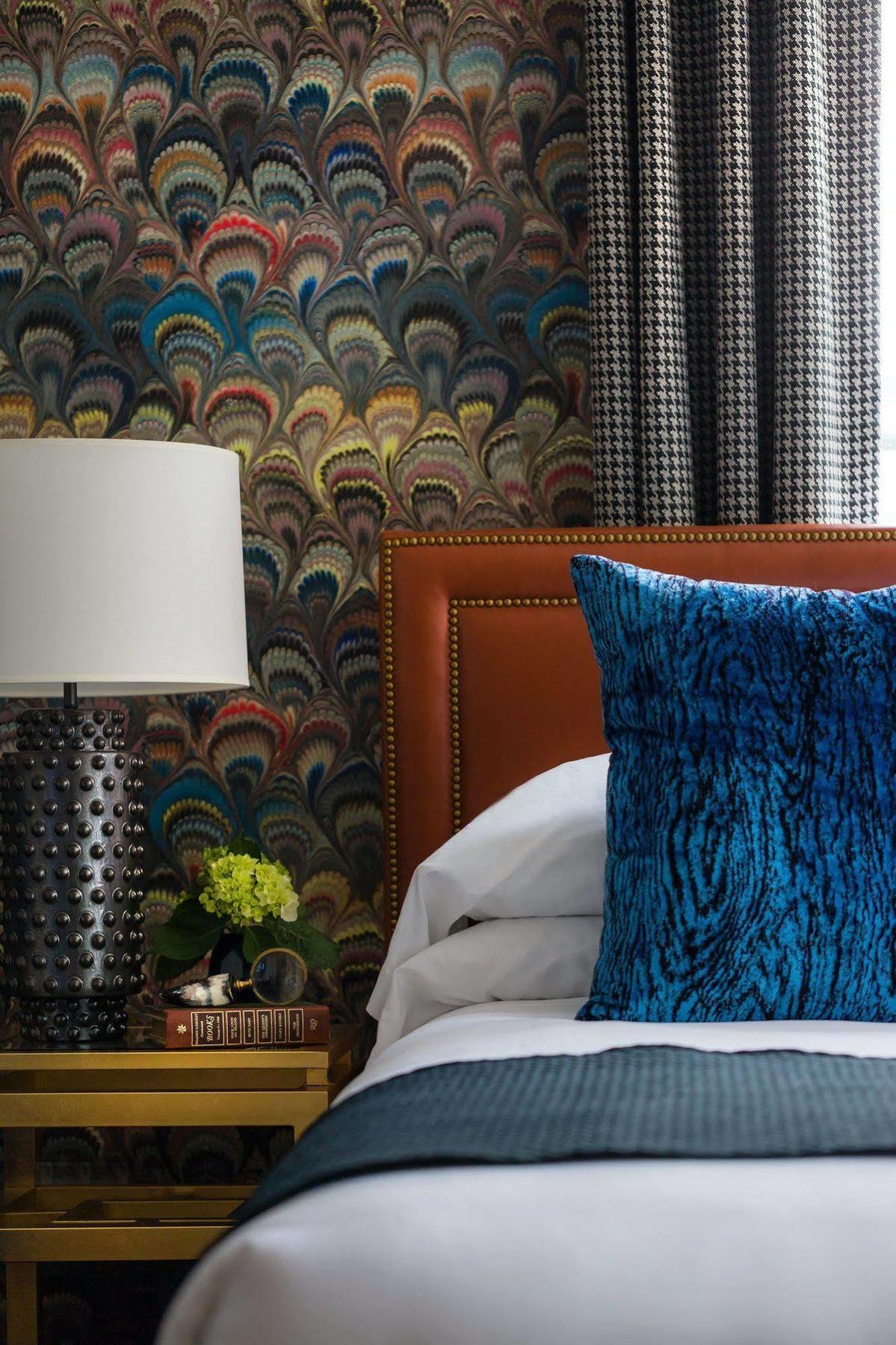 Gilded Hotel Tour de Newport